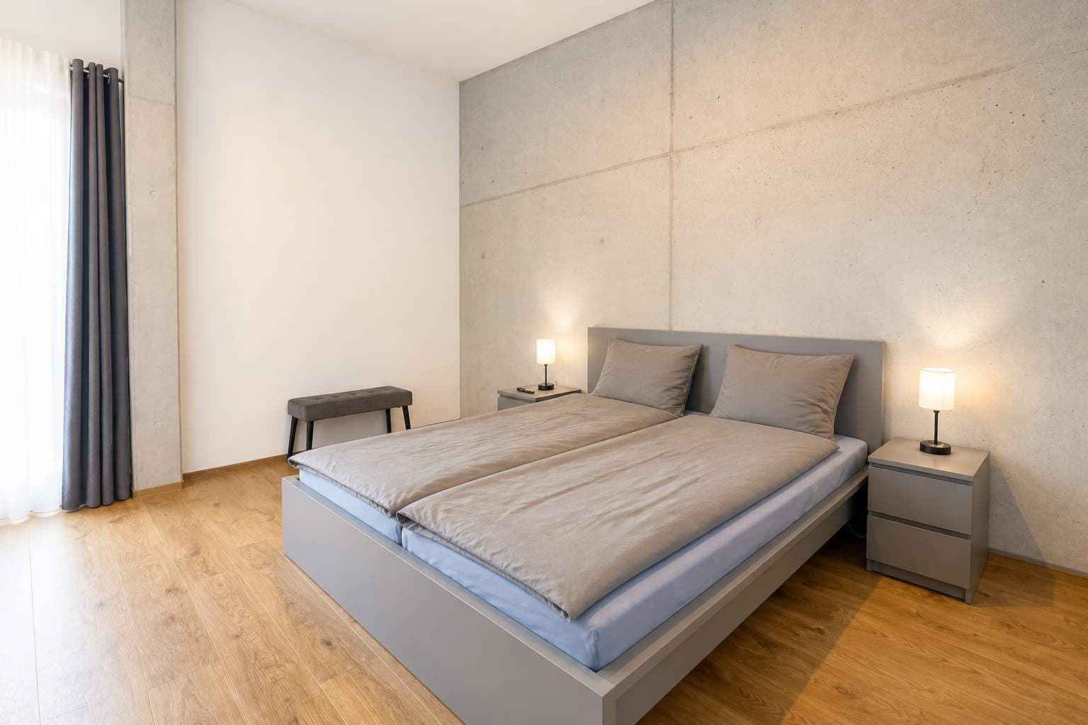 King size bed